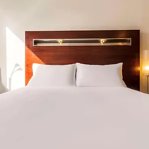 Ibis World Trade Centre Дубай